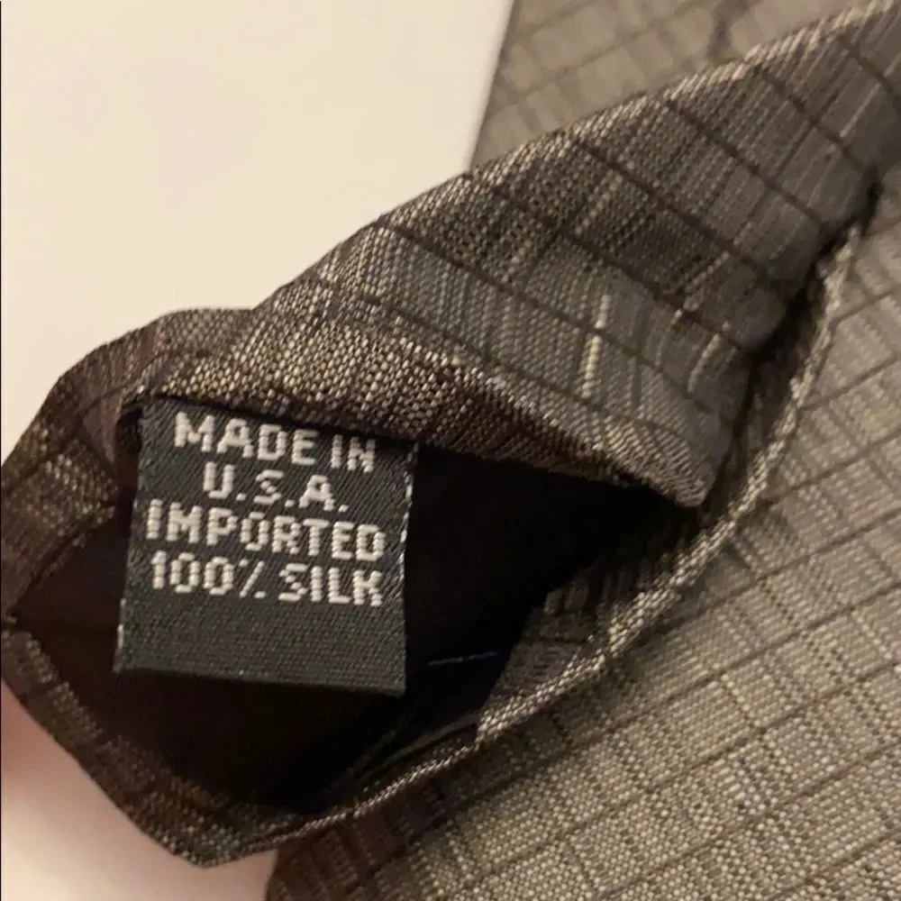 Van Heusen Tie Brown Satin 100% Silk